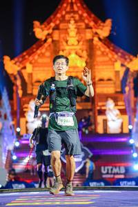 BIB: 92846
                            <button type="button" onclick="openModal(22348391)" class="btn btn-primary btn-sm float-right btn-popup" data-toggle="modal" data-target=".modal-high-quality">
                        <i class="fas fa-shopping-cart"></i> Add to Cart
                    </button>
                                            <button type="button" onclick="isThisMe(22348391, true)" class="btn btn-success btn-sm float-right btn-popup btn-isme hidden" data-toggle="tooltip" data-placement="bottom" title="นี่คือรูปของคุณใช่ไหม คลิกที่นี่เพื่อเอาเข้าอัลบั้ม">
                        <i class="fas fa-plus"></i> Add to album
                    </button>
                    <button type="button" onclick="isThisMe(22348391, false)" class="btn btn-warning btn-sm float-right btn-popup btn-isnotme hidden">
                        <i class="fas fa-ban"></i> Remove from album
                    </button>